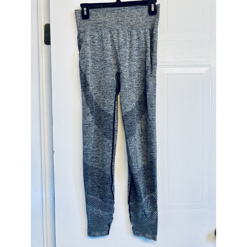 PINK Victoria's Secret‎ Leggings Medium Grey Seamless Perforated Activewear